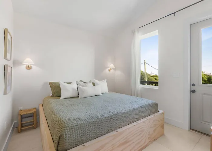 Holiday home Peaceful 4br*private Pool*3-5 Min Walk To Beach!